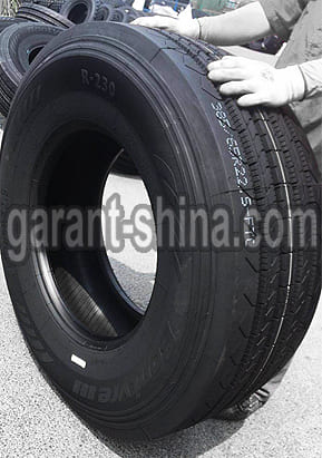 Bontyre R-230 (рулевая) 385/65 R22.5 162K 22PR - Фото шины на улице